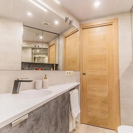 Dupont 2 I Comfort I 2 Guests I 1 Bedroom I 1 Bathroom I Pilar Apartment *