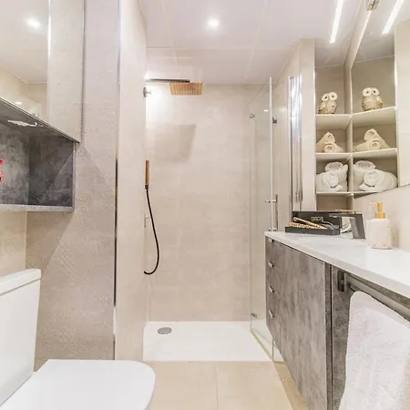 Dupont 2 I Comfort I 2 Guests I 1 Bedroom I 1 Bathroom I Pilar Apartment *
